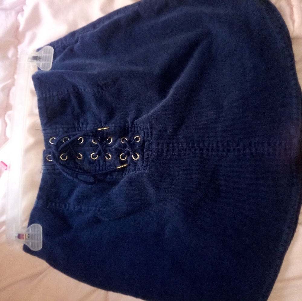 Forever 21 navy blue skirt
